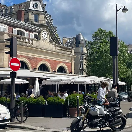 Joli 16 Victor Hugo * Paris